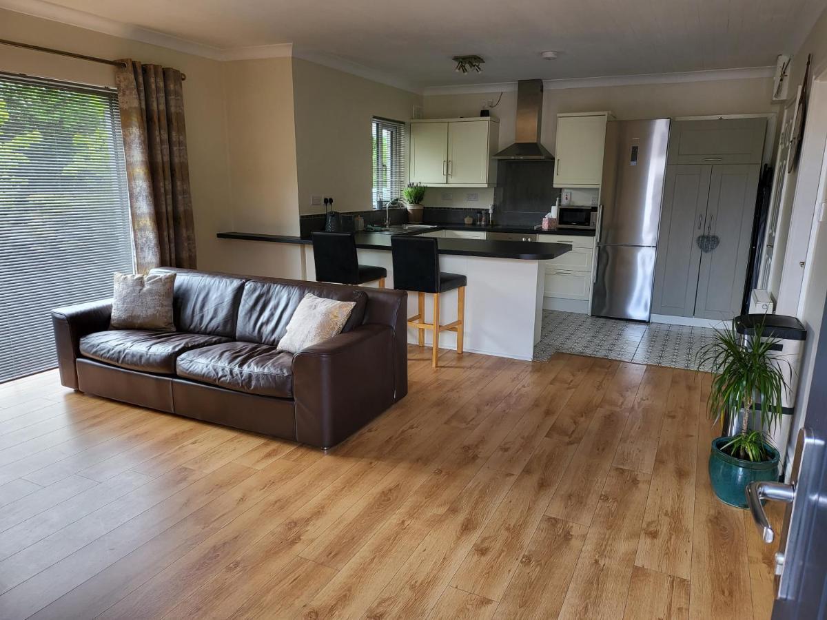 Millstream Cottage House & Apartment Waterford Exteriör bild